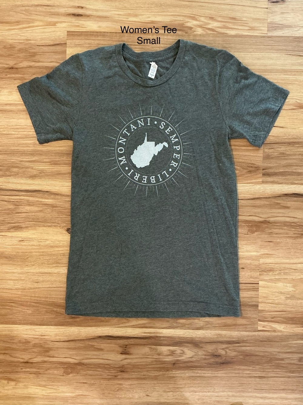 Women’s WV Montani semper liberi tee
